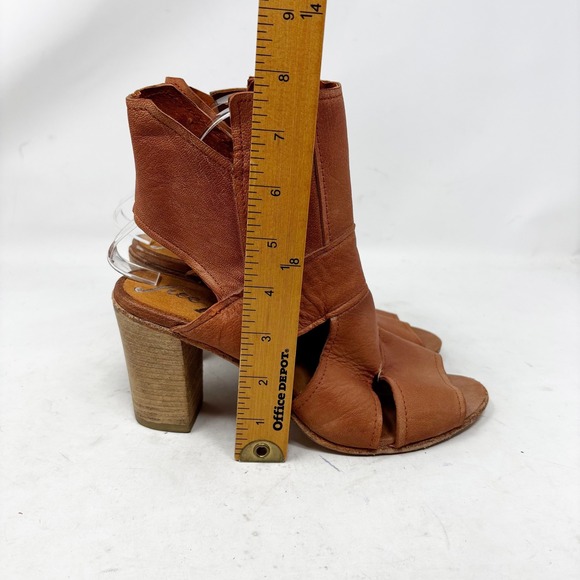 Free People Brown Booties‎ Size 39/9 Leather Peep Toe Heeled Cutout Zipper - Picture 9 of 12